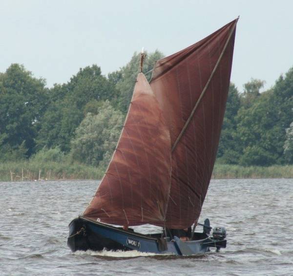 zalmschouw-onder-zeil